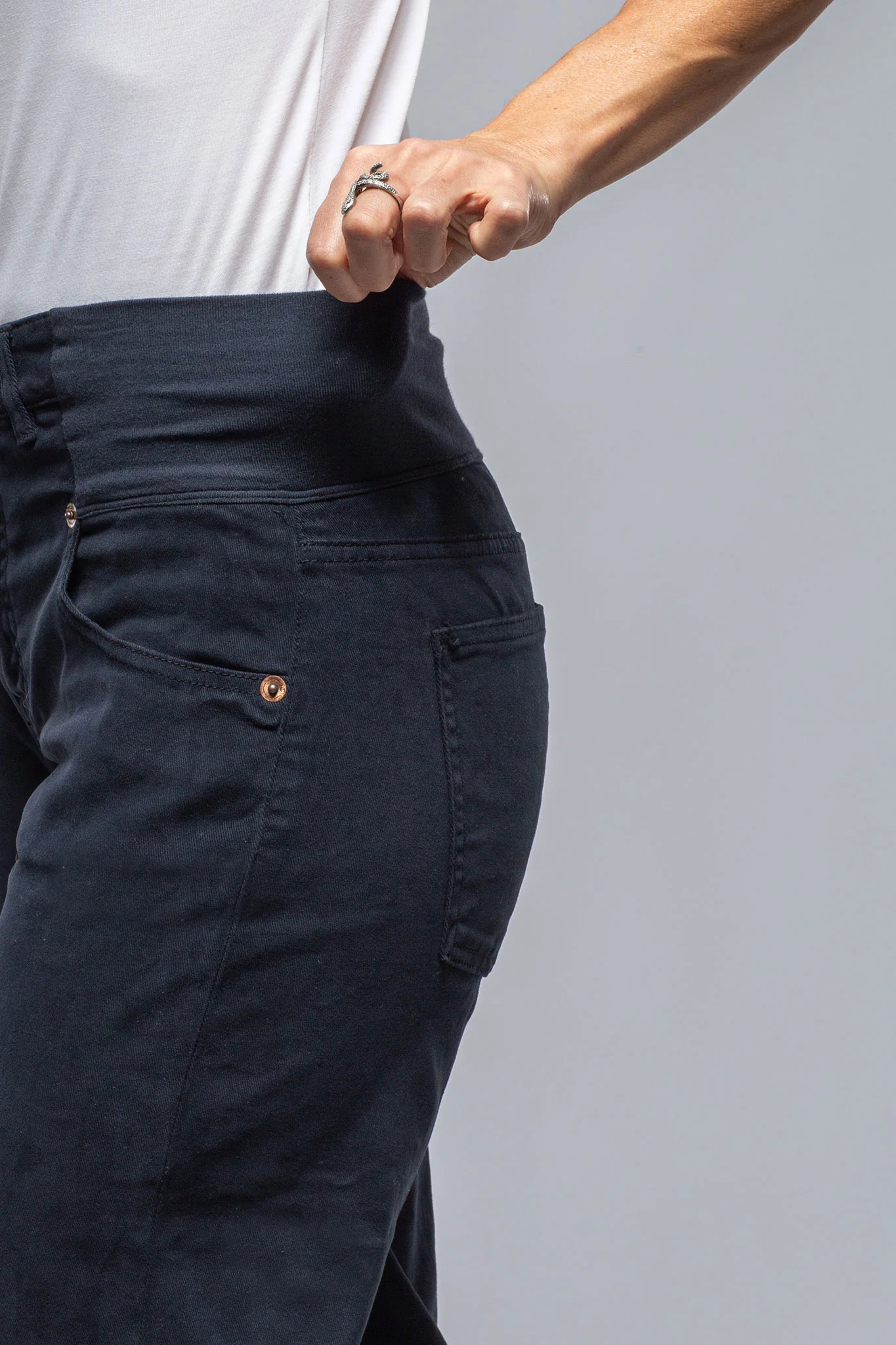 Cara Wide Leg Cotton Pant In Navy - Image 3