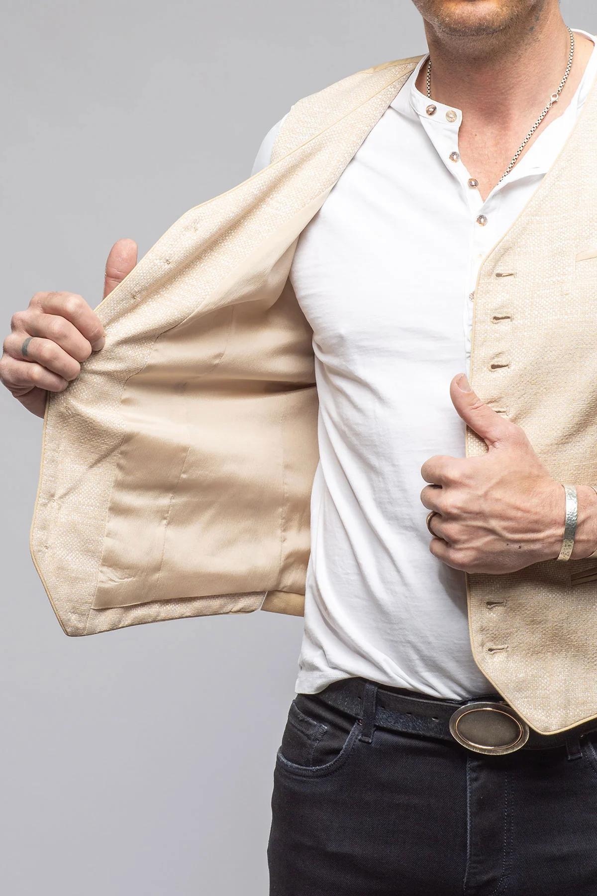 Ellis Tailored Vest In Hazelnut - Image 4