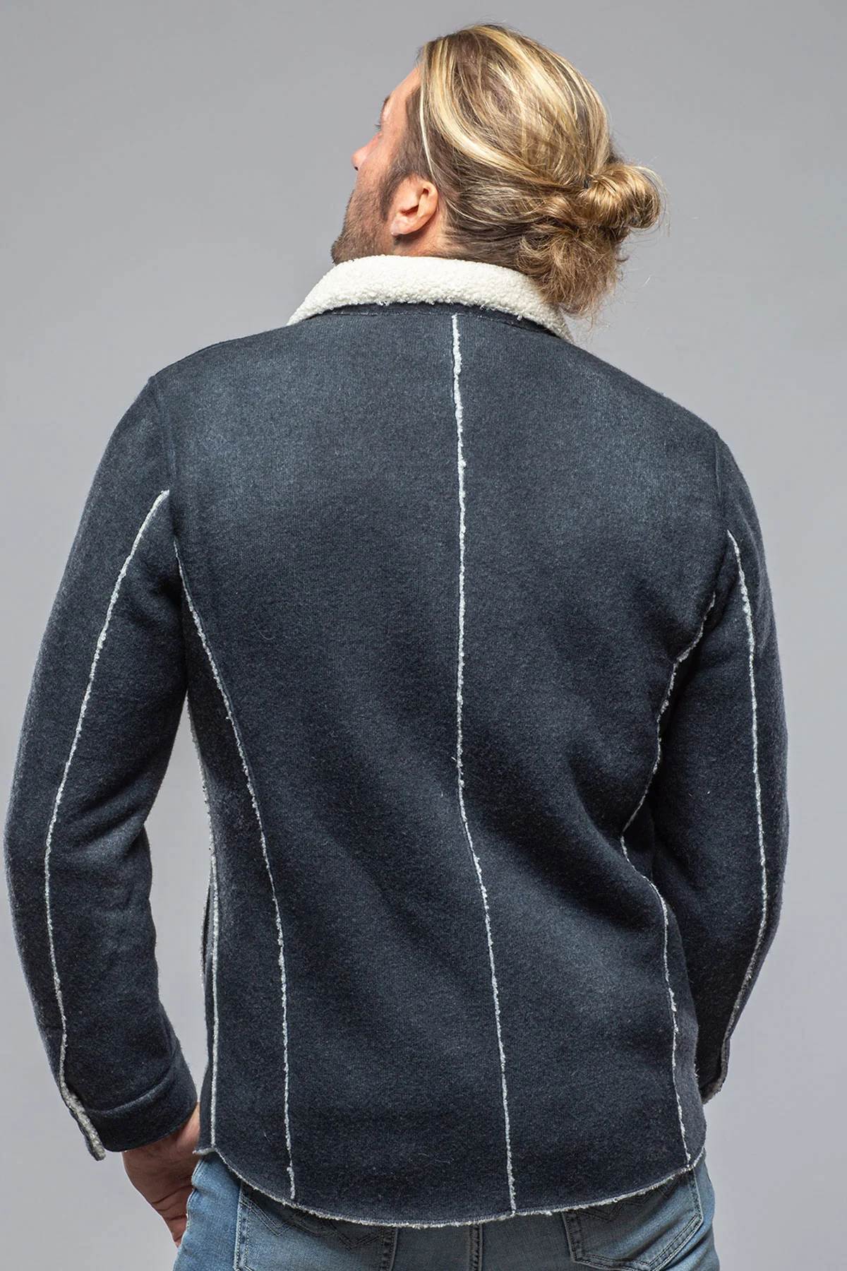 Kalispell Sherpa Shirt Jacket In Navy - Image 4