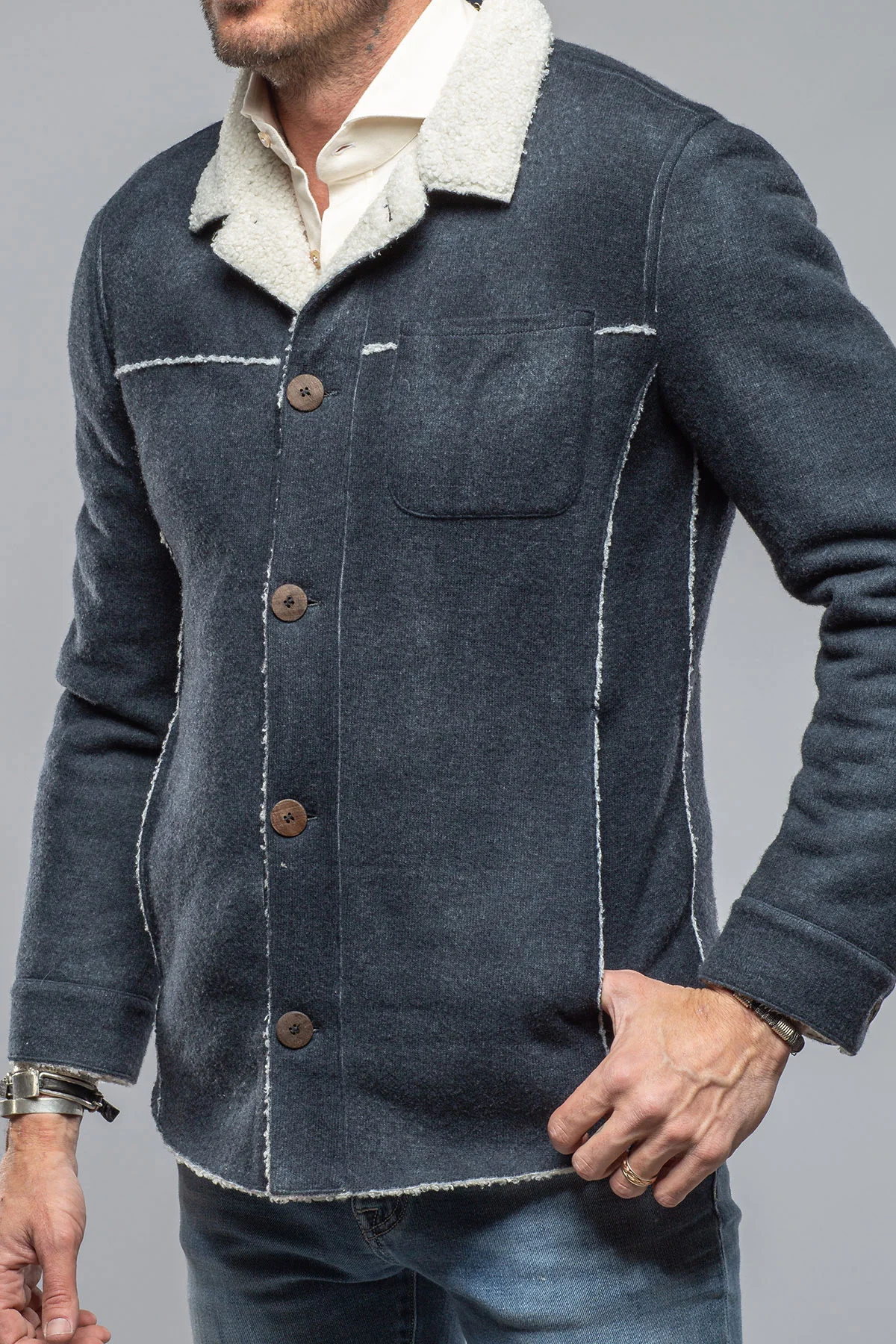 Kalispell Sherpa Shirt Jacket In Navy - Image 5