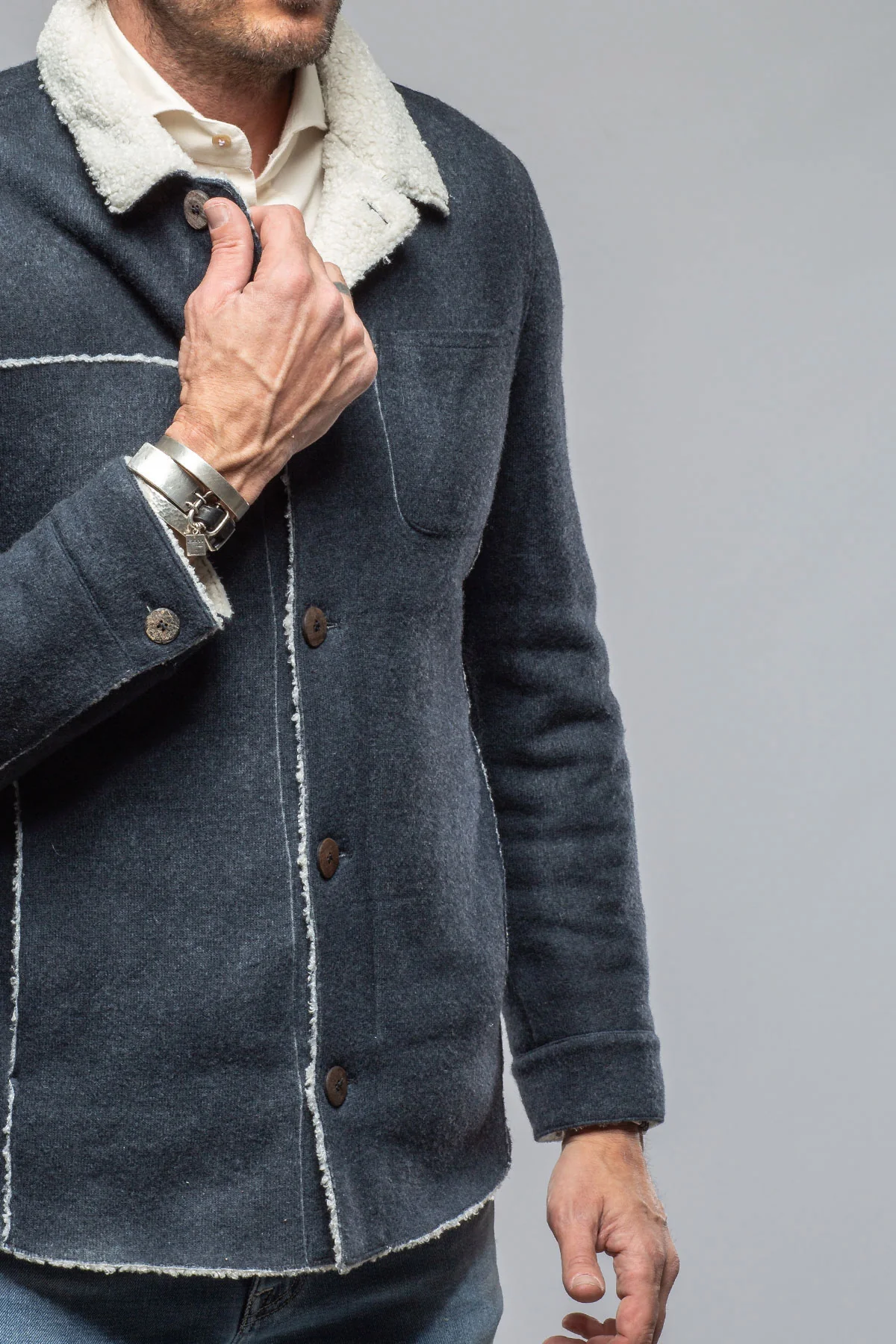 Kalispell Sherpa Shirt Jacket In Navy - Image 6