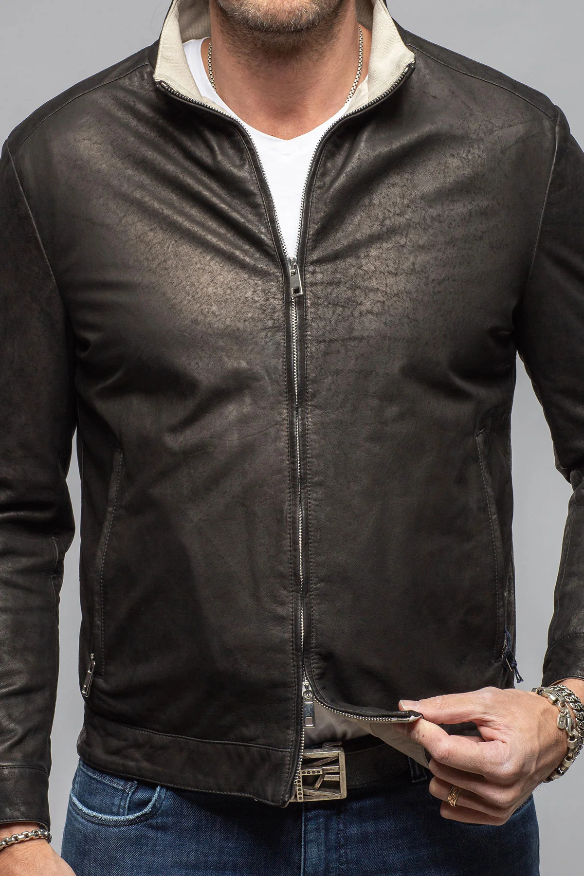 The Durango Suede Jacket In Black - Image 5