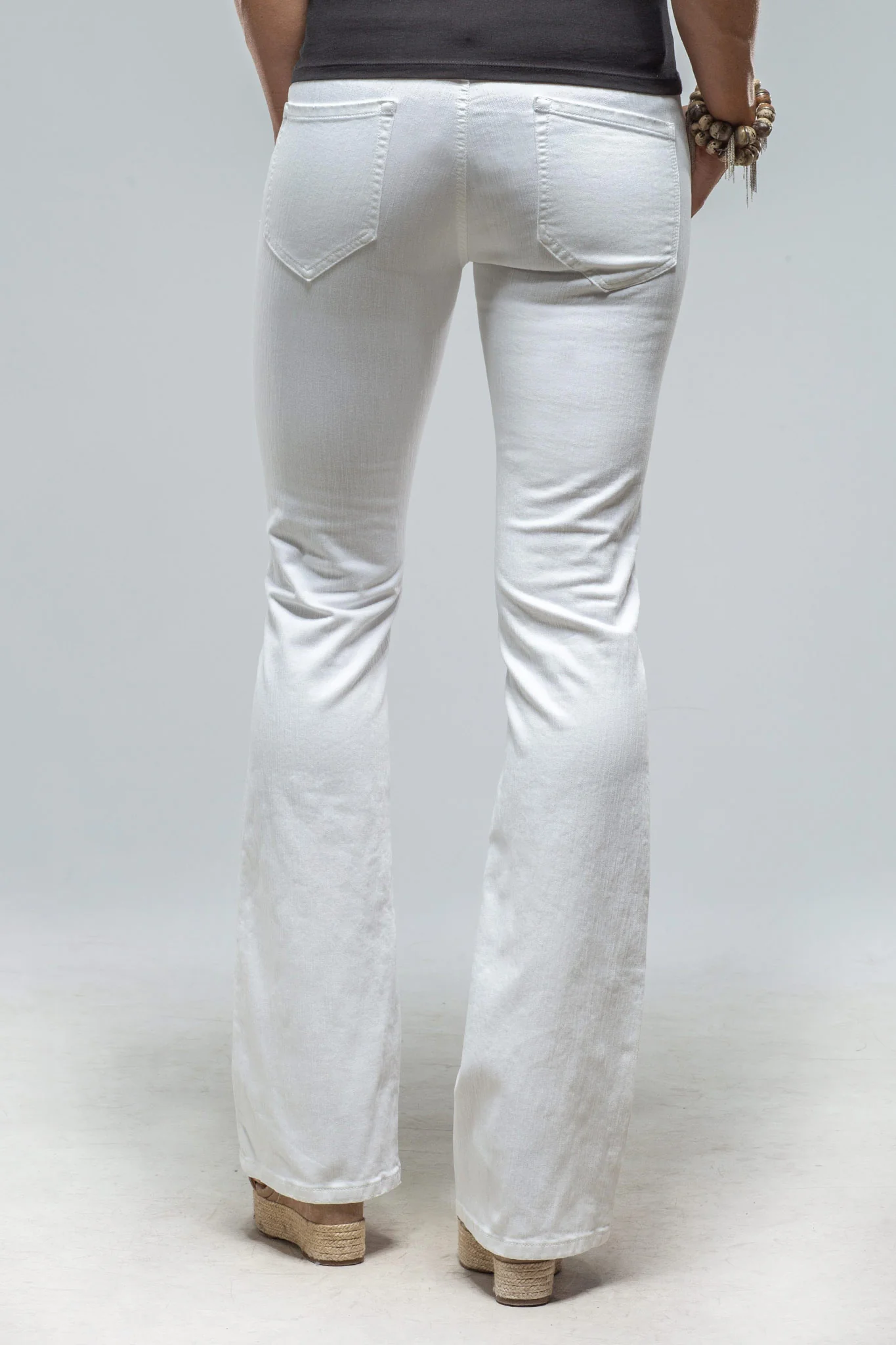 Tommy Flare Jeans In White - Image 3