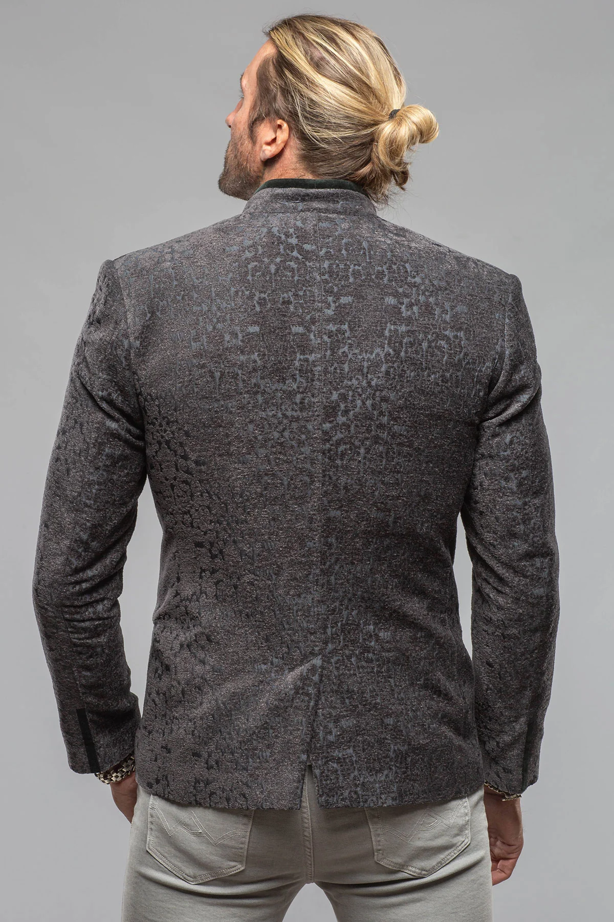 Volcano Jacket In Anthra - Image 4